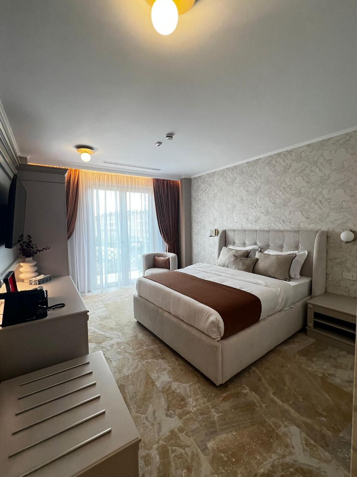 Boutique Hotel Bals Kültér fotó