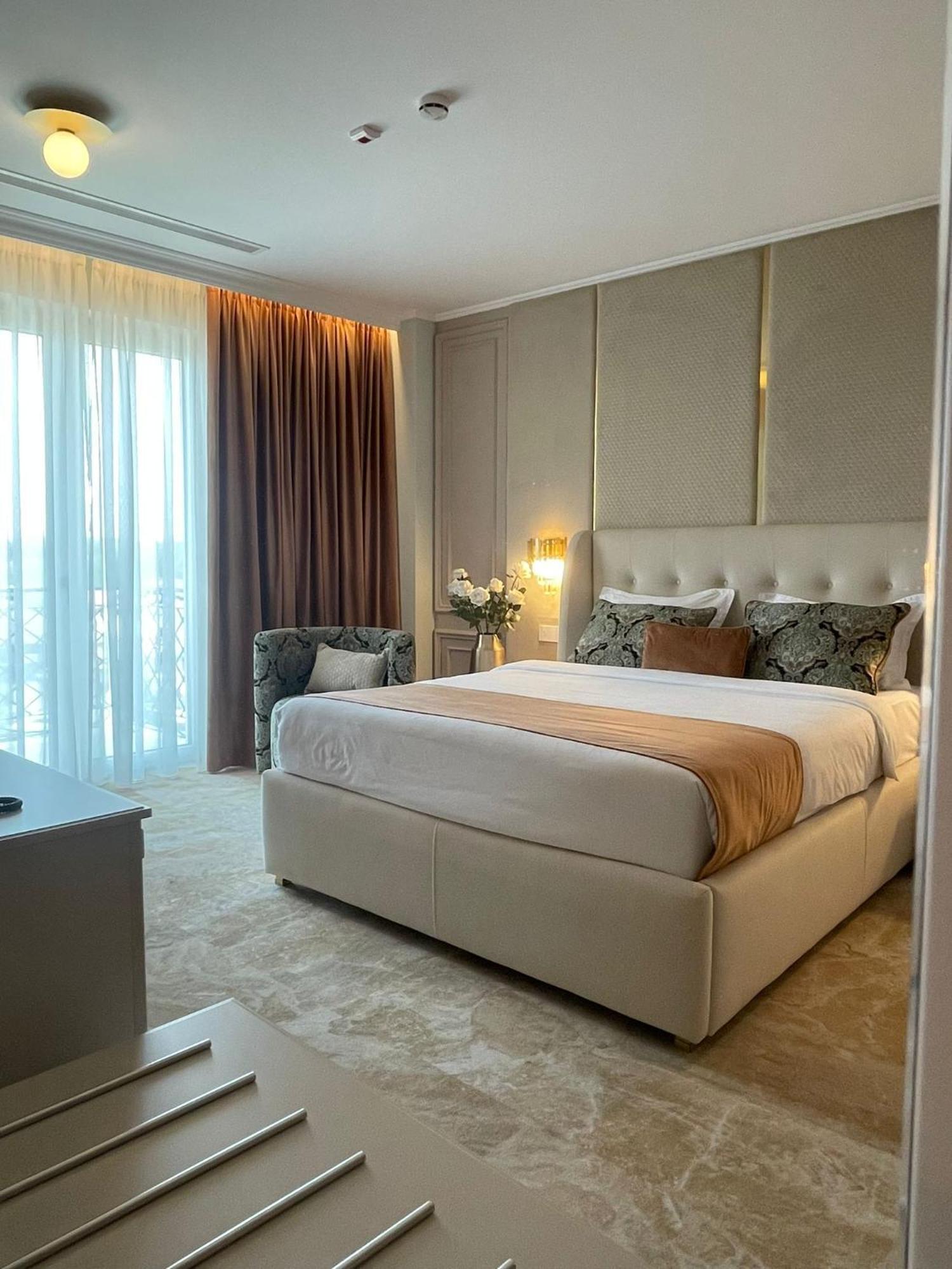 Boutique Hotel Bals Kültér fotó